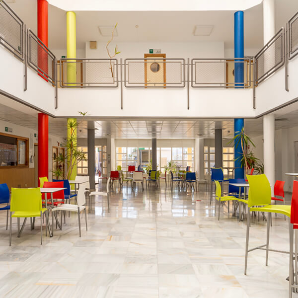 Hall del Albergue con zona de estar