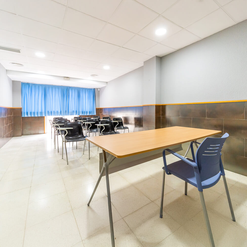 Vista de la Sala Maestranza desde la mesa de presentación