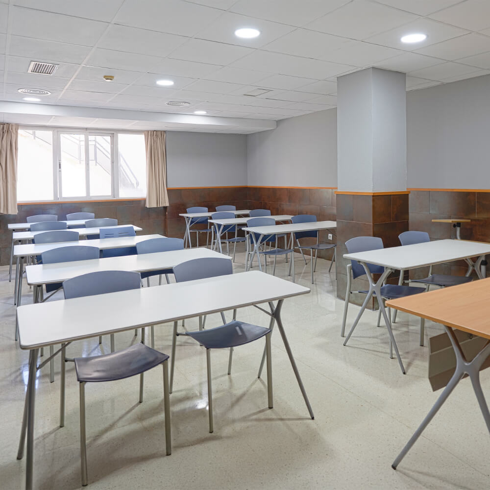 Vista de la Sala Santa Cruz desde la mesa de presentación